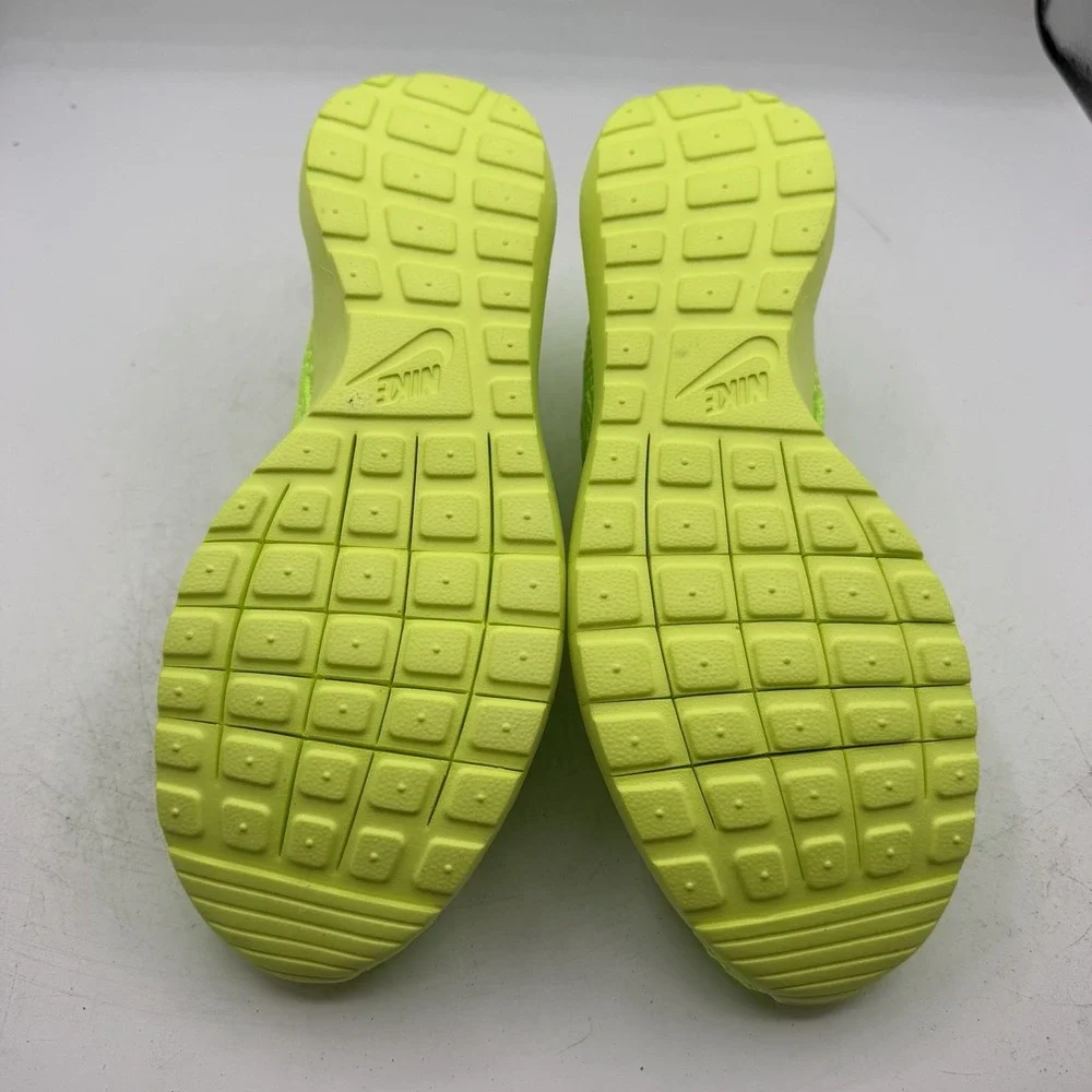 Nike Roshe NM Flyknit Running Shoes Womens Sz 6 Electric Green Volt Sneakers